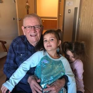 Meet your Posher, Dee